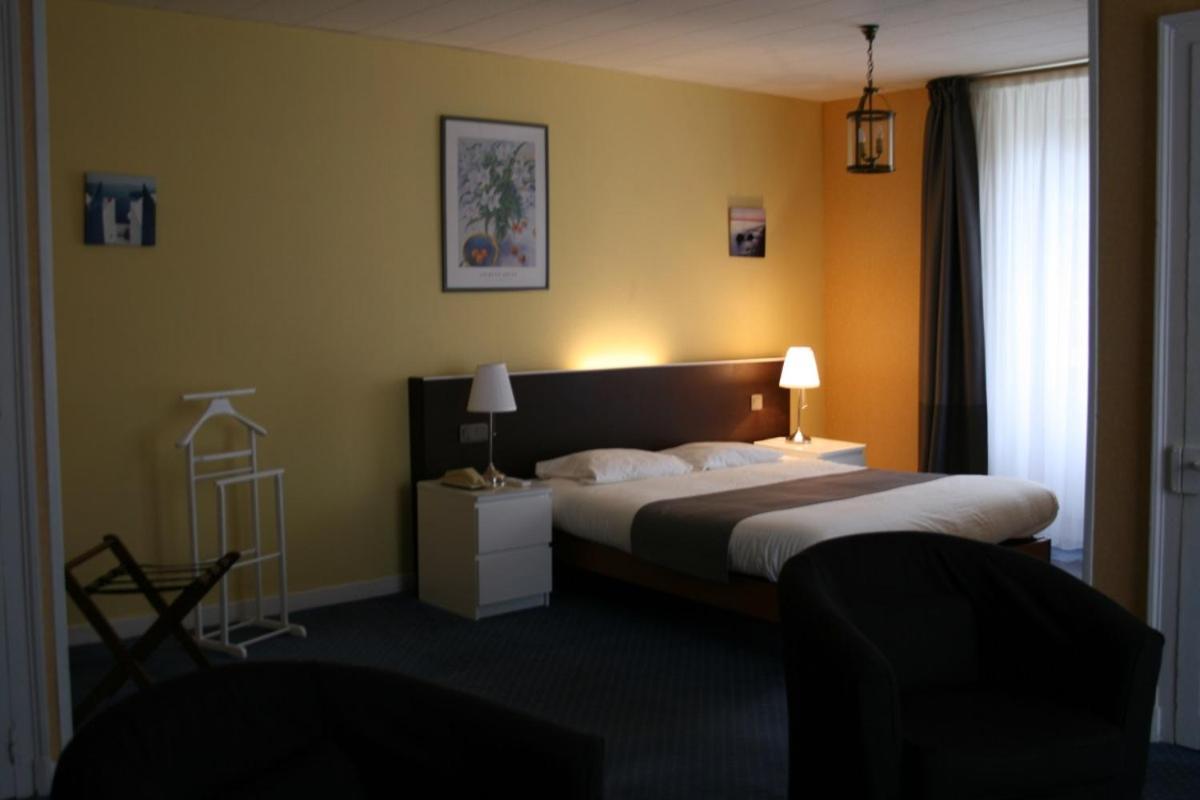 Le Troncais Hotel Saint-Bonnet-Troncais ภายนอก รูปภาพ
