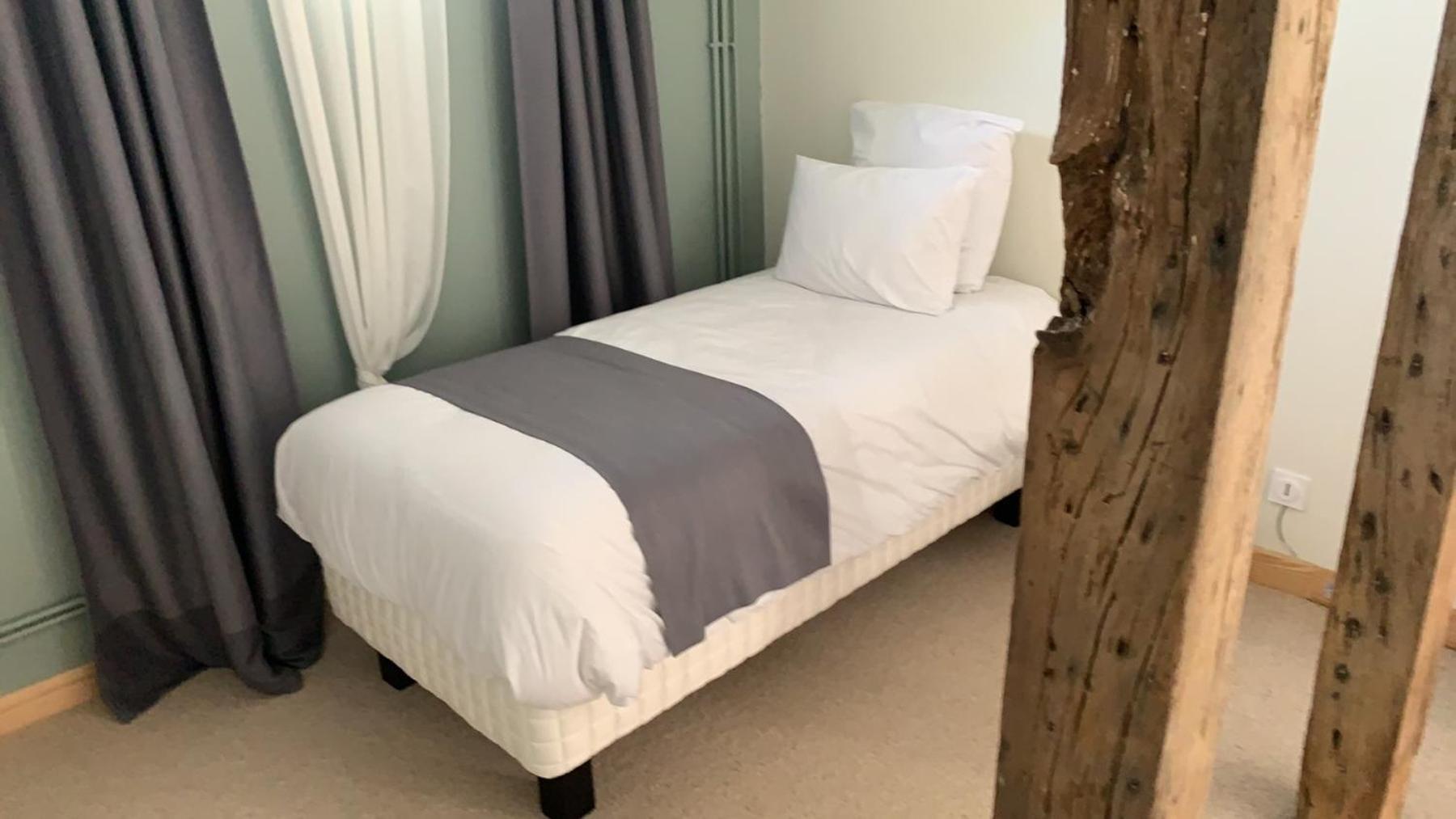 Le Troncais Hotel Saint-Bonnet-Troncais ภายนอก รูปภาพ