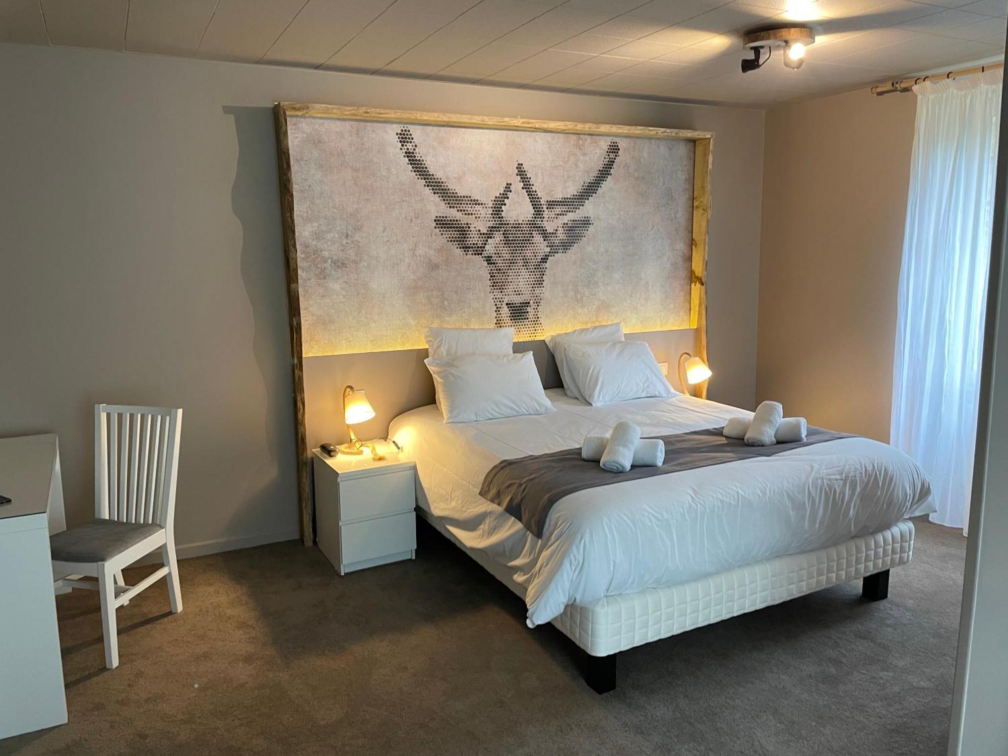 Le Troncais Hotel Saint-Bonnet-Troncais ภายนอก รูปภาพ
