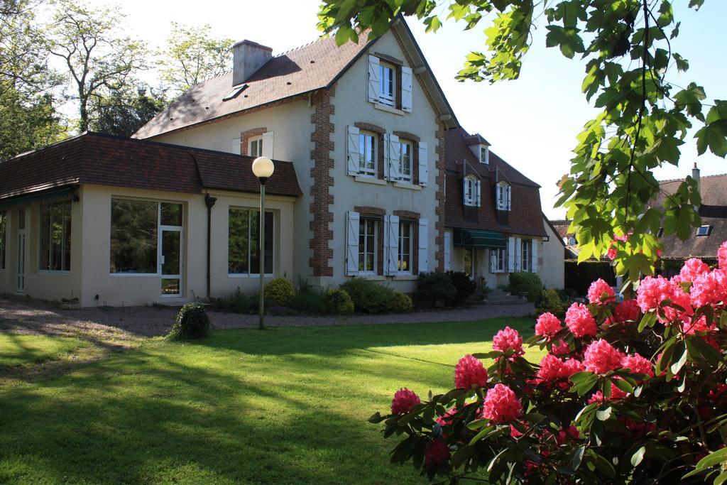 Le Troncais Hotel Saint-Bonnet-Troncais ภายนอก รูปภาพ