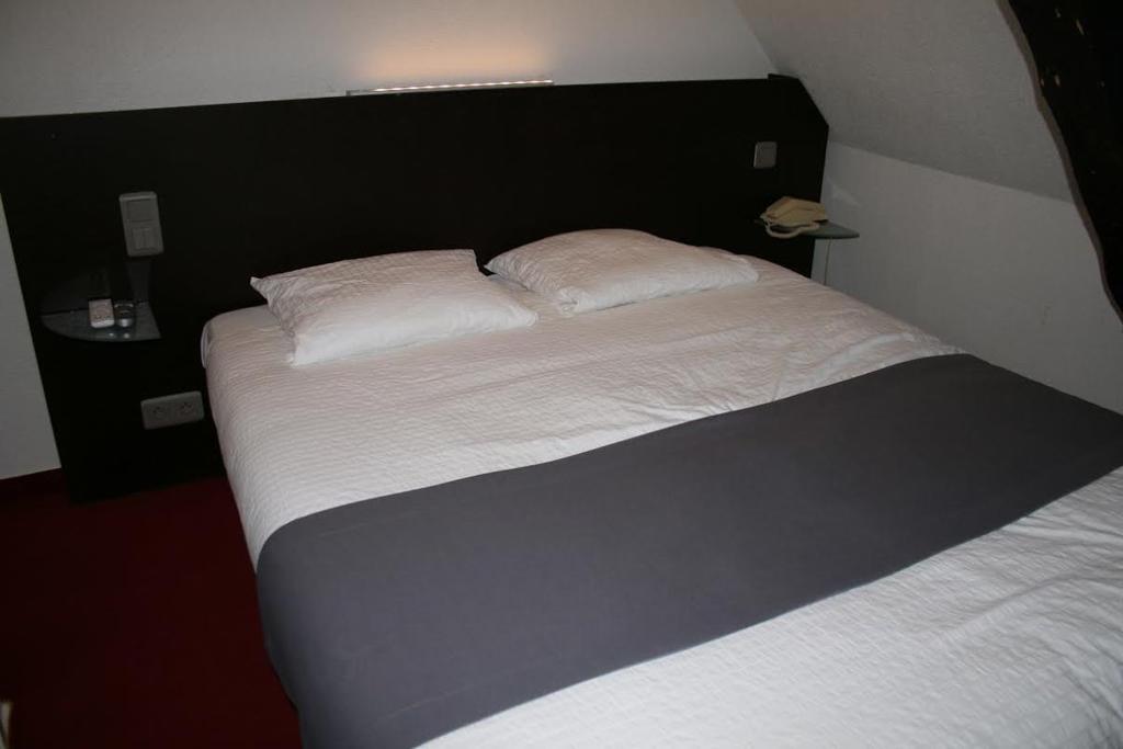 Le Troncais Hotel Saint-Bonnet-Troncais ภายนอก รูปภาพ