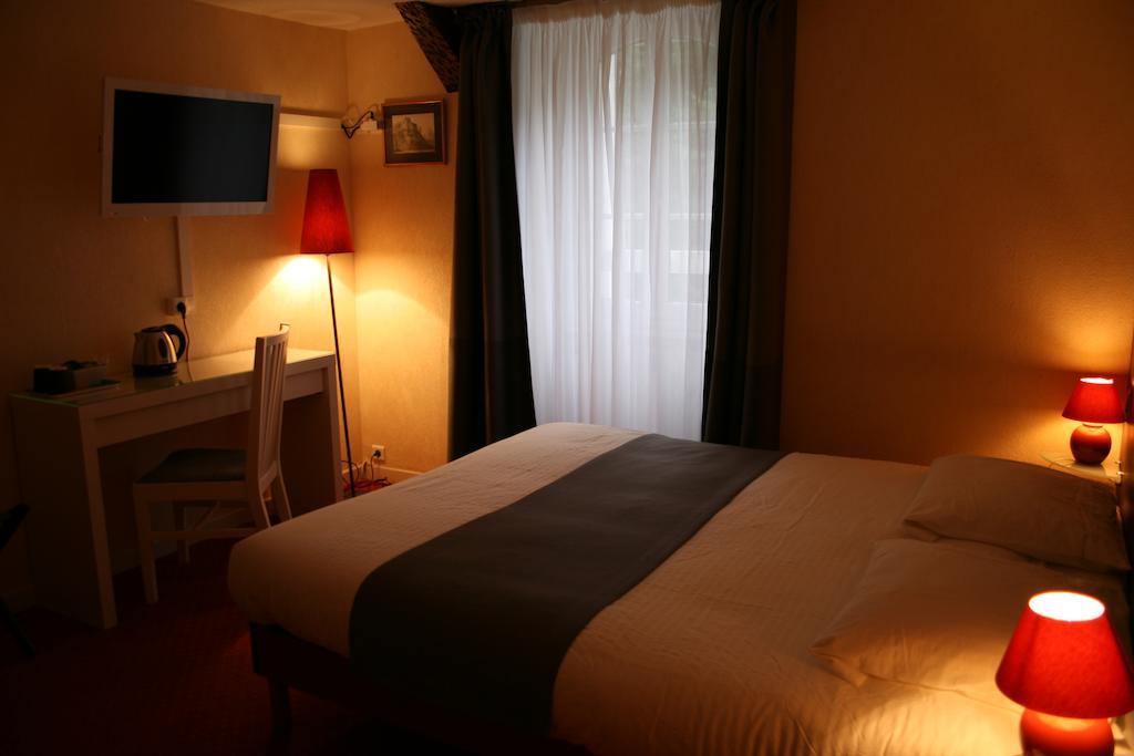 Le Troncais Hotel Saint-Bonnet-Troncais ห้อง รูปภาพ